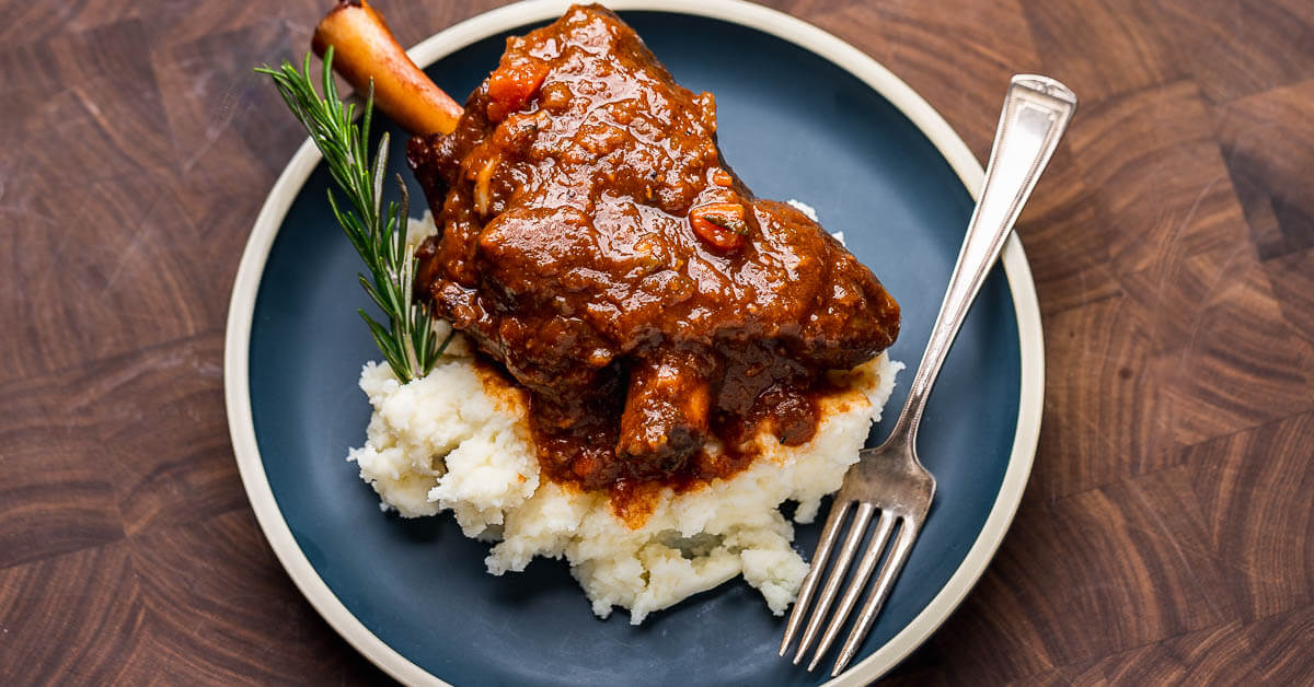 Rich Red Wine Braised Lamb Shanks: Slow Cooked Perfection